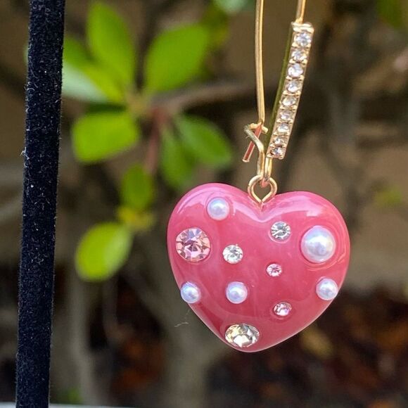 NWT New Betsey Johnson Pink and Gold Heart Earrings w/Rhinestone & Pearl Accents - Picture 2 of 5